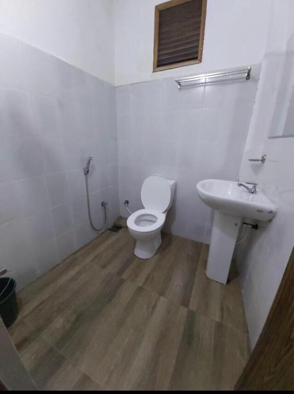 Alina Budget Hotel - Double Room With Air Condition