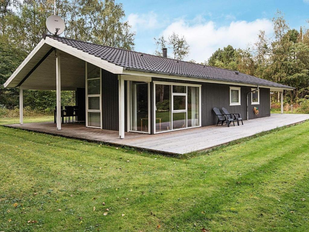Snug Holiday Home in Ans with Terrace, Roe, Denmark - Booking.com