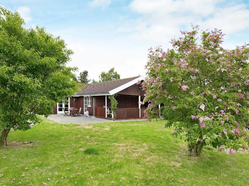 Zahrada ubytování 6 person holiday home in Slagelse-By Traum