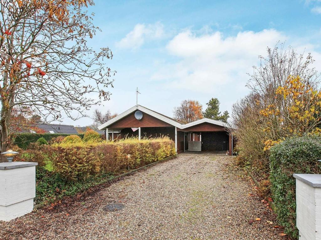 Zahrada ubytování 6 person holiday home in Slagelse-By Traum