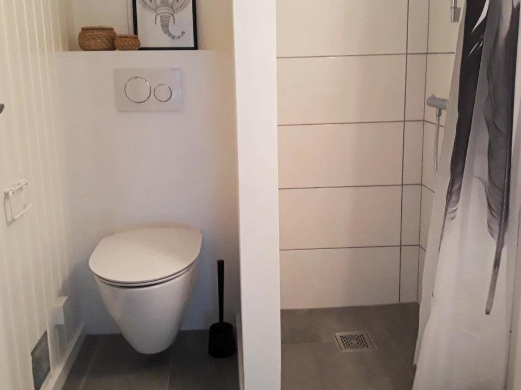 Koupelna v ubytování 10 person holiday home in Jerup-By Traum