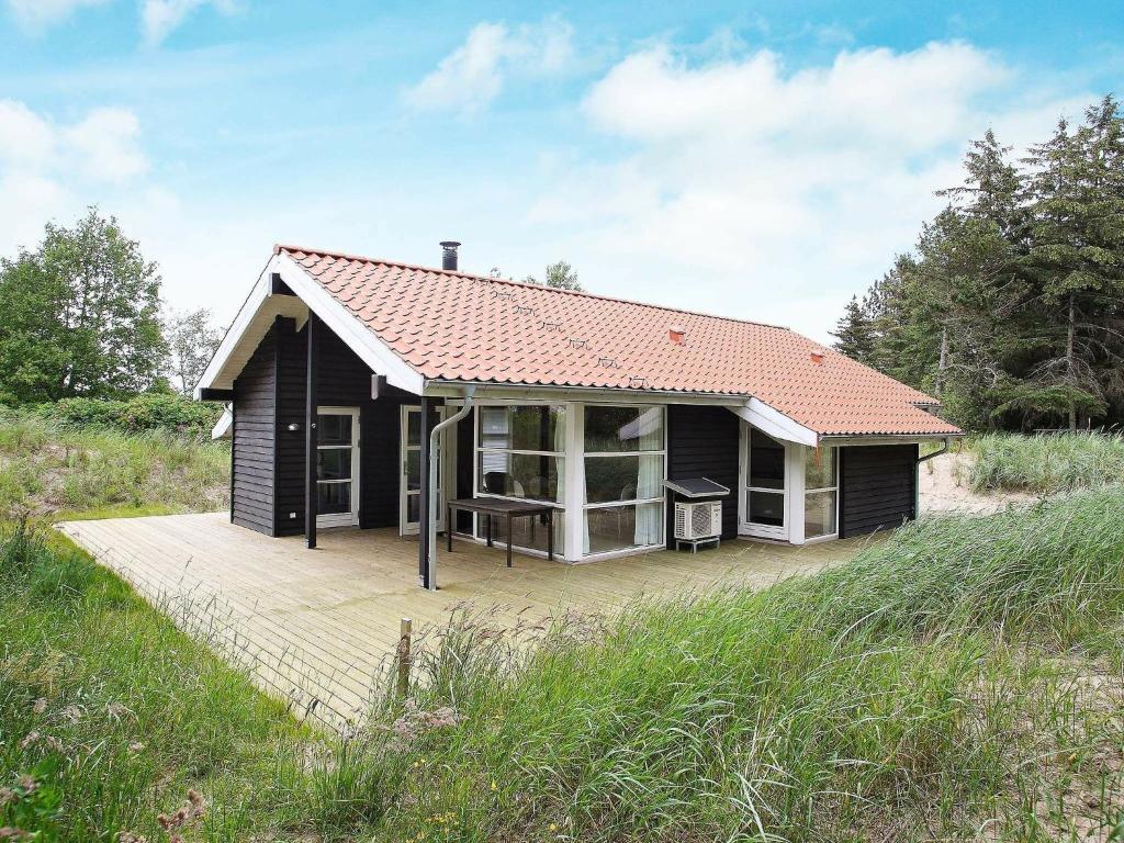 スケーエンにある6 person holiday home in Skagenの小屋