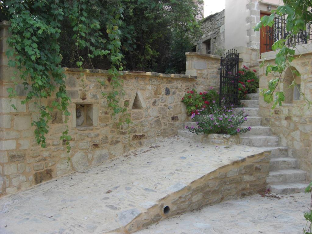 Fotografie z fotogalerie ubytování Patriko Traditional Stone Houses v destinaci Vafés