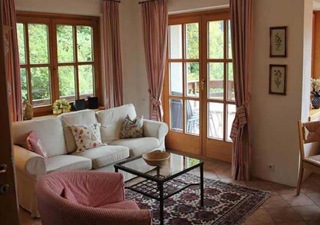 Posedenie v ubytovaní Apartments Pfeffermühle - Kärnten Card im Sommer inklusive