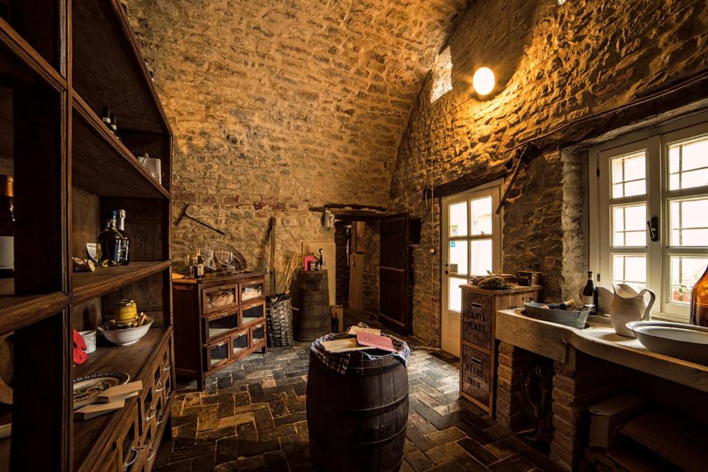 Kuchnia lub aneks kuchenny w obiekcie Dimora Storico Romantica Il Sole E La Luna