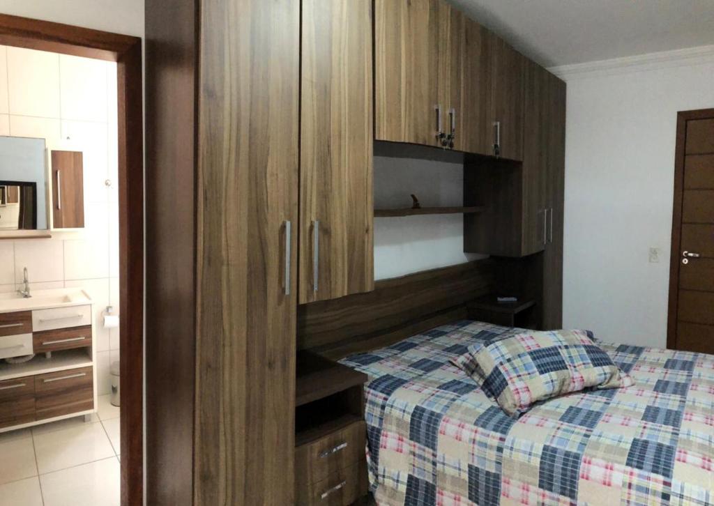  Belíssima casa com 4 quartos