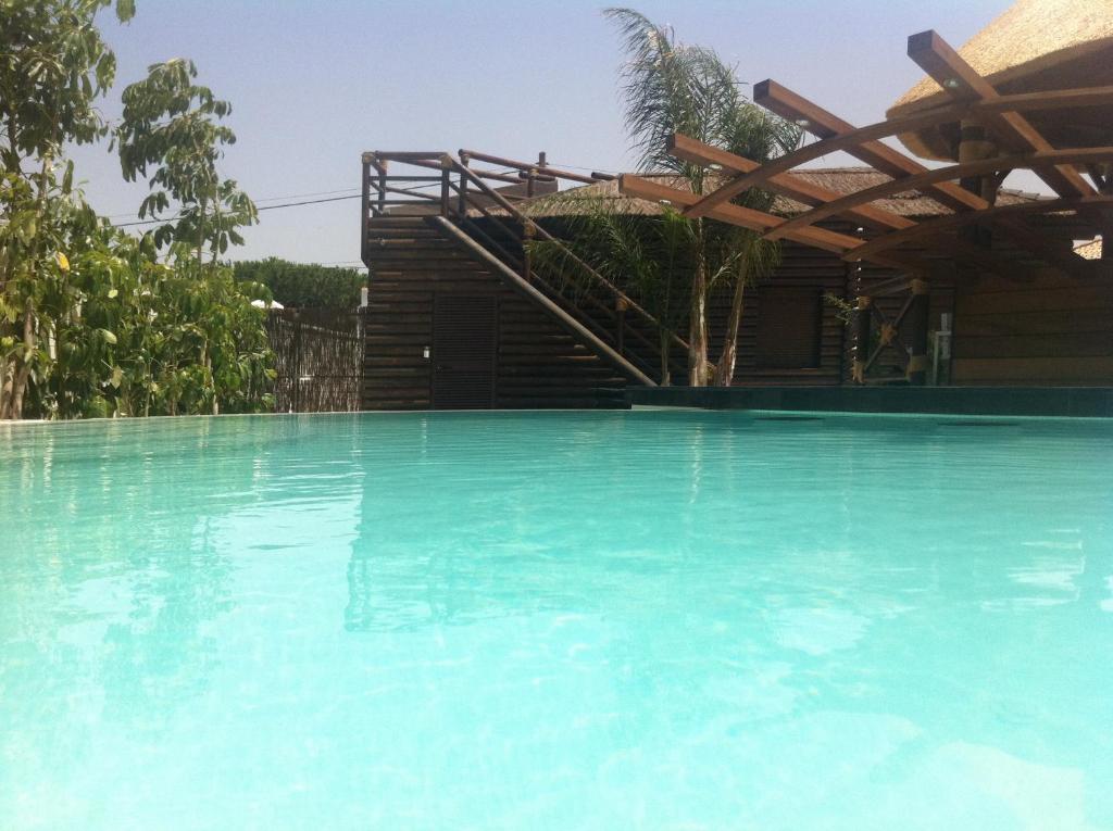 Basen w obiekcie Villa Campito lub w pobliżu