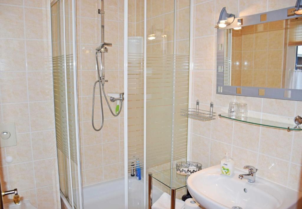 Koupelna v ubytování Ferienappartements in Gager auf Ru