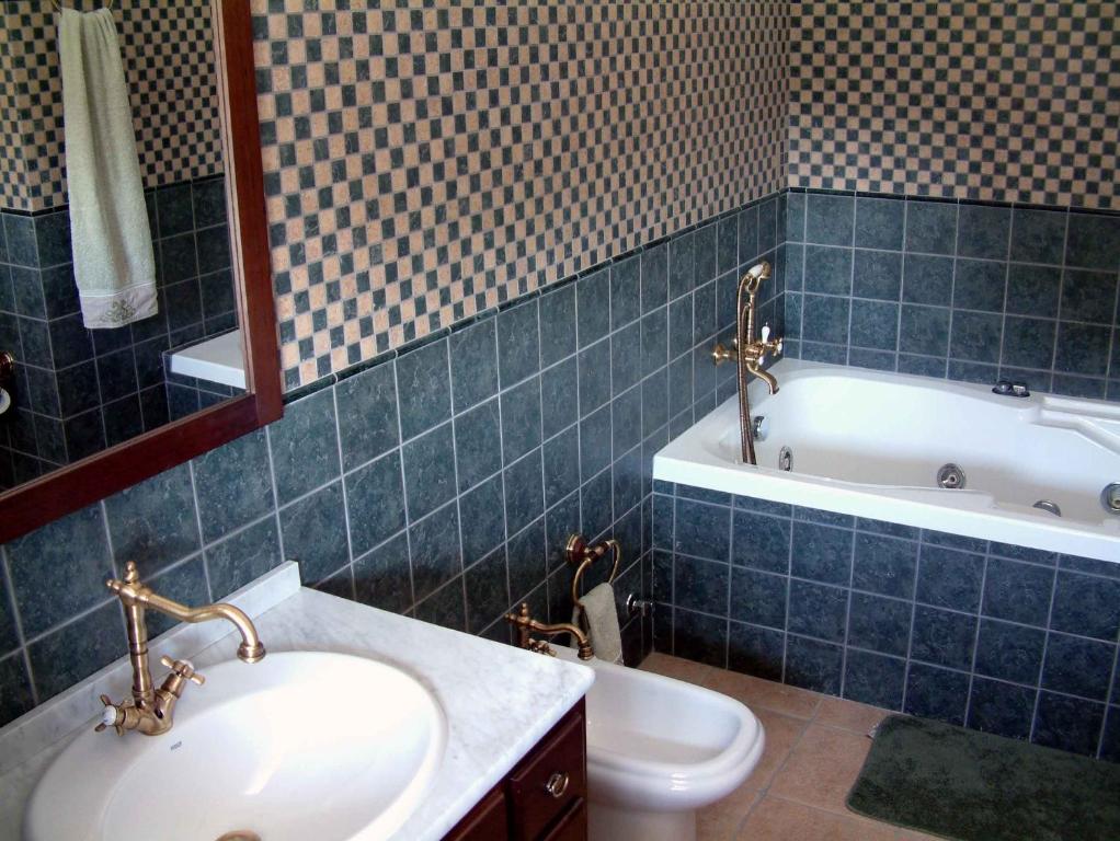 Łazienka w obiekcie Hacienda Rural Molino Viejo