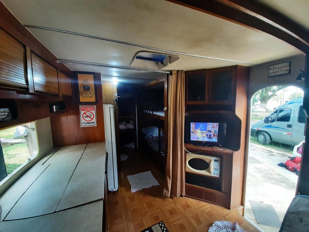  TRAILER CASA 30 METROS DA AREIA ILHABELA TOP