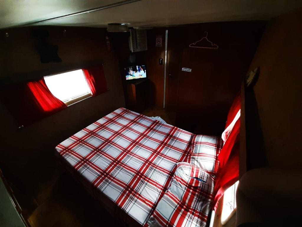  TRAILER CASA 30 METROS DA AREIA ILHABELA TOP