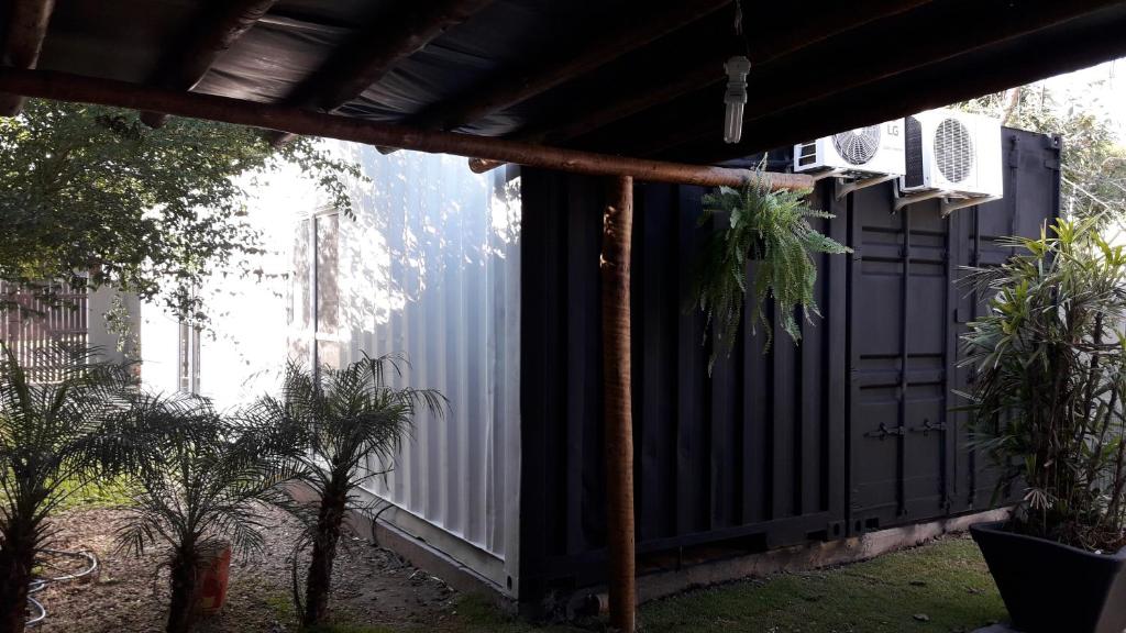  Lolosa Suítes Container