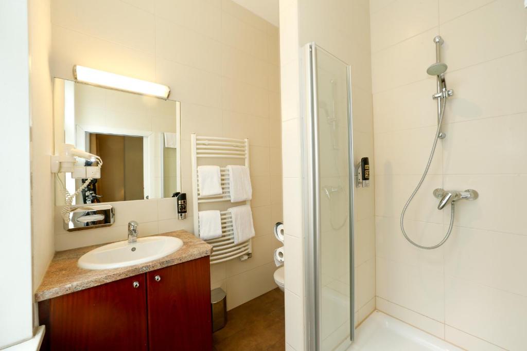 Timeout City Hotel, 5 min to city center, Self Check In - Resim 26