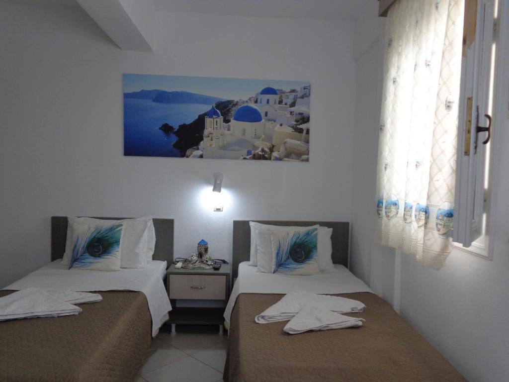 Honeymoon Beach Studios - 1