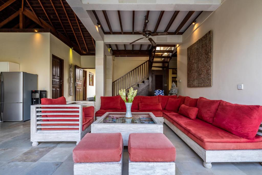 Posezení v ubytování Pristine Yuyu Villa Balian