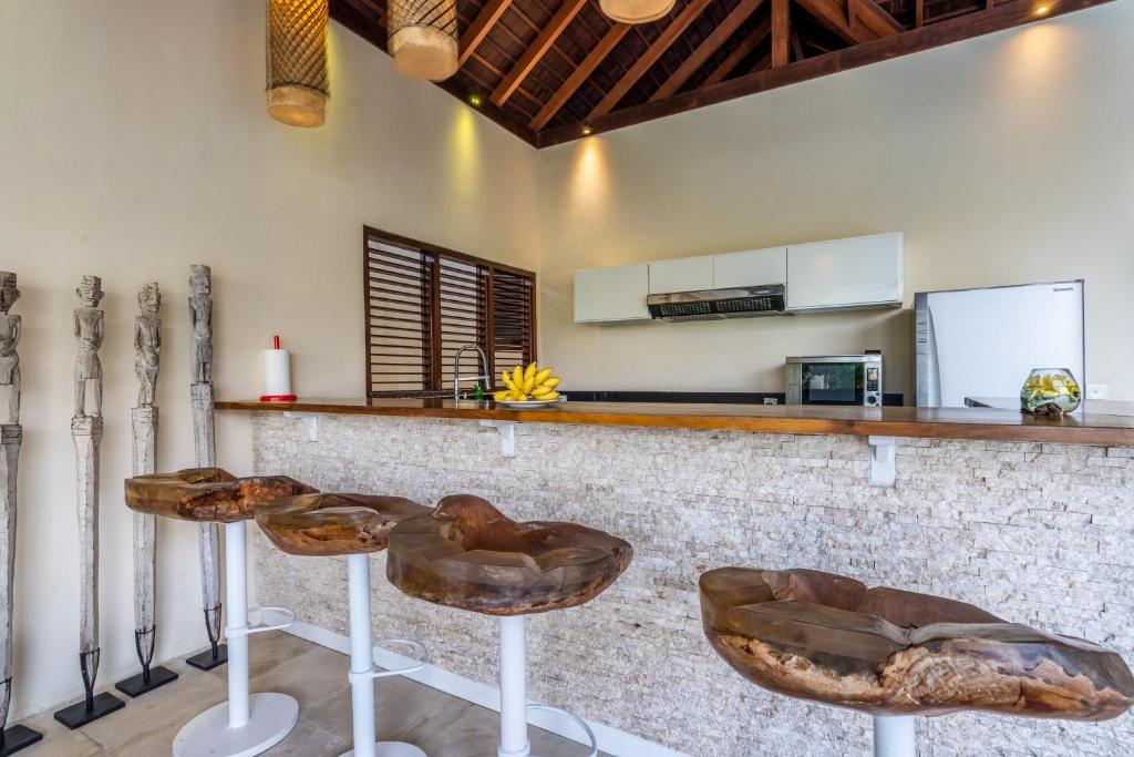Kuchyň nebo kuchyňský kout v ubytování Pristine Yuyu Villa Balian
