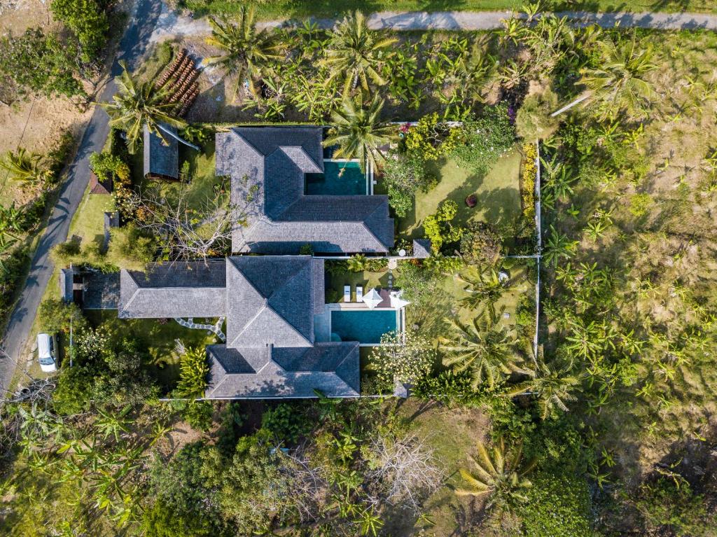 Letecký snímek ubytování Pristine Yuyu Villa Balian