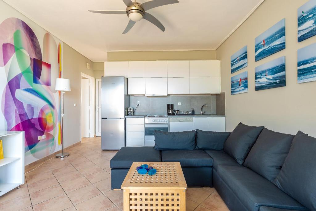 Fotografia z galérie ubytovania Windsurfing seaside apartment Artemida v destinácii Artemida