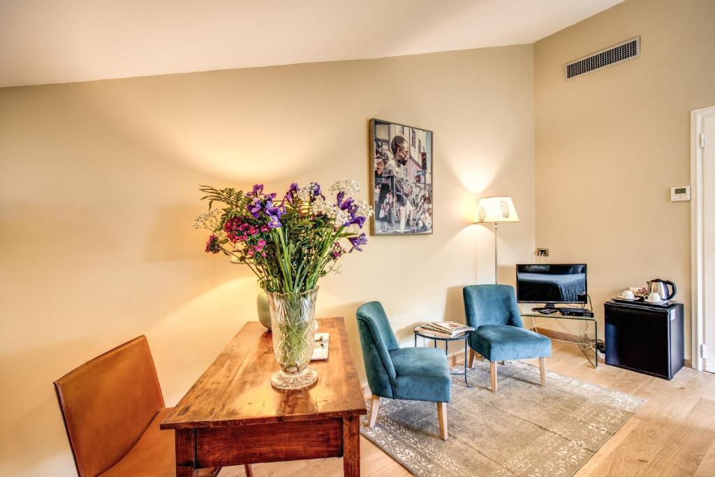 La Gaura Guest House - 带私人浴室的双人间