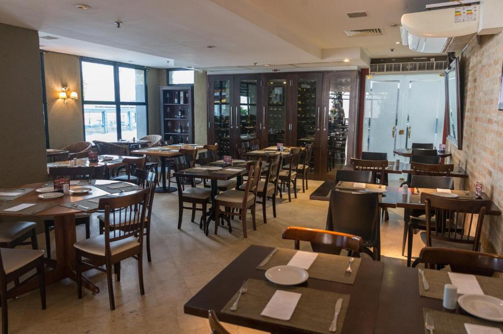  lMPECAVEL Flat - Moema proximo Shopping Ibirapuera