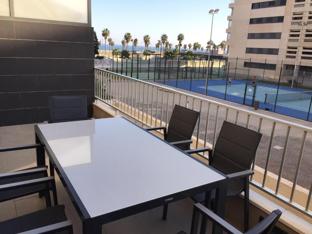 Apartamento Lujo, Primera linea playa, Garaje, Wifi, Piscina ...