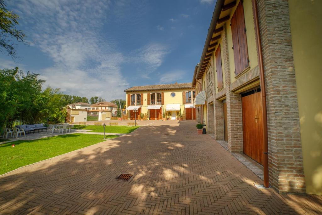 Budynek, w którym mieści się aparthotel