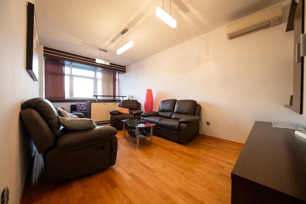 Posedenie v ubytovaní City&Sea view 2BR 4+2