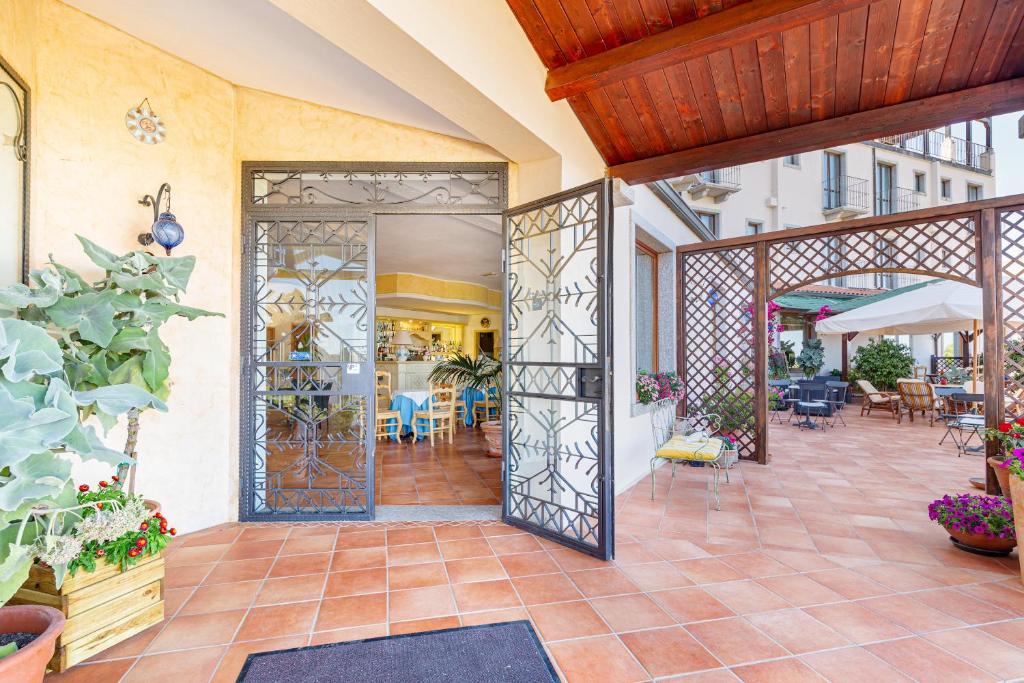 Patio nebo venkovní prostory v ubytování Hotel San Trano