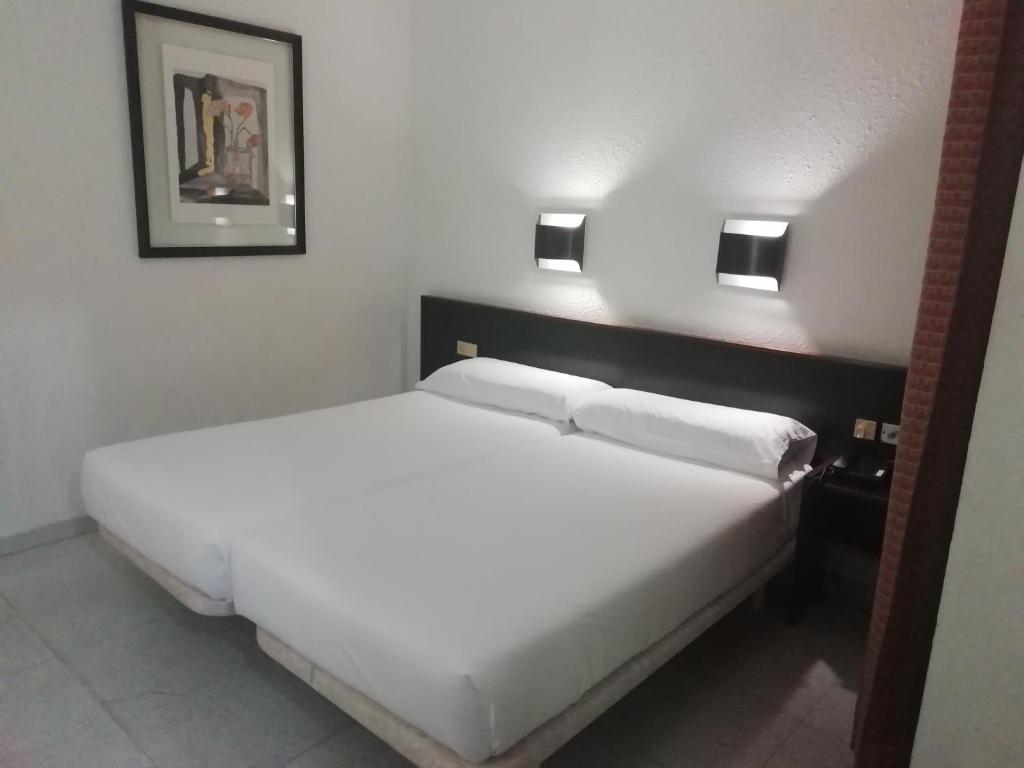 Hotel Monegal - Resim 27