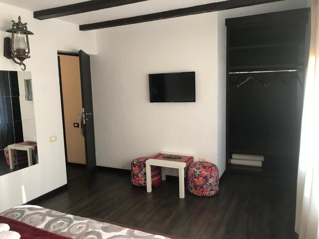 TV a/nebo společenská místnost v ubytování Relax