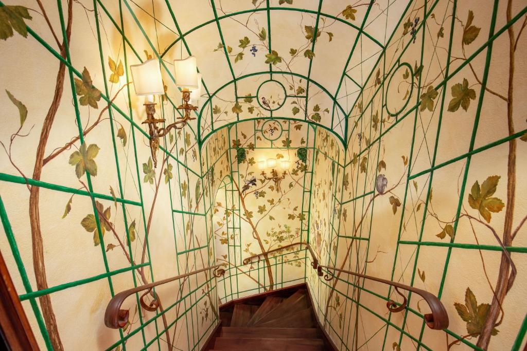 Boutique Hotel Campo de' Fiori - Resim 13