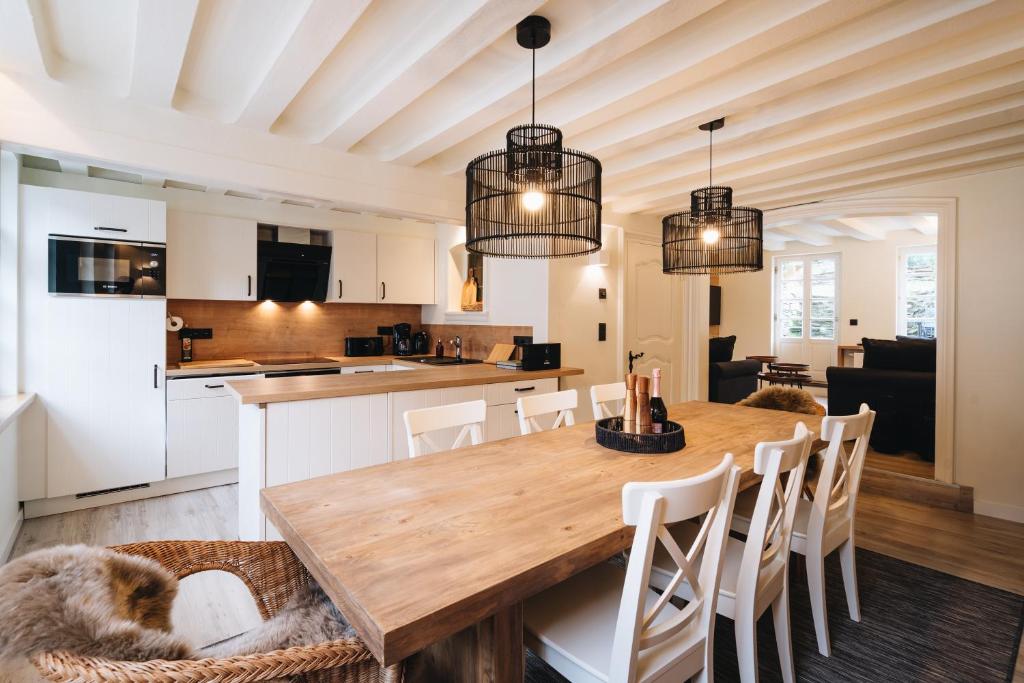 ครัวหรือมุมครัวของ Holiday House BURGBLICK2 with garden - VOSPROPERTIES