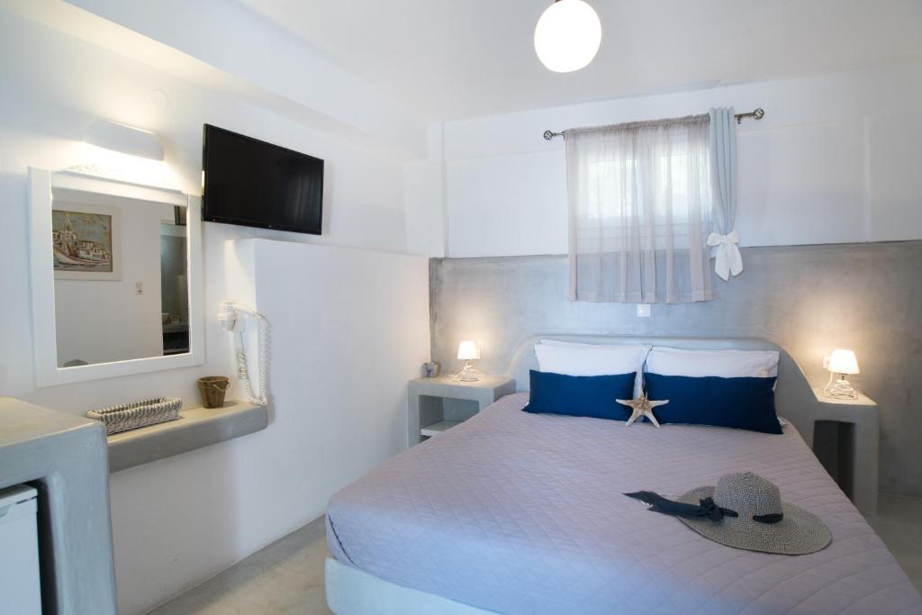 KrotiriBay adults - 14