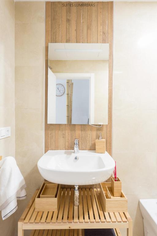 Koupelna v ubytování Suites Lumbreras