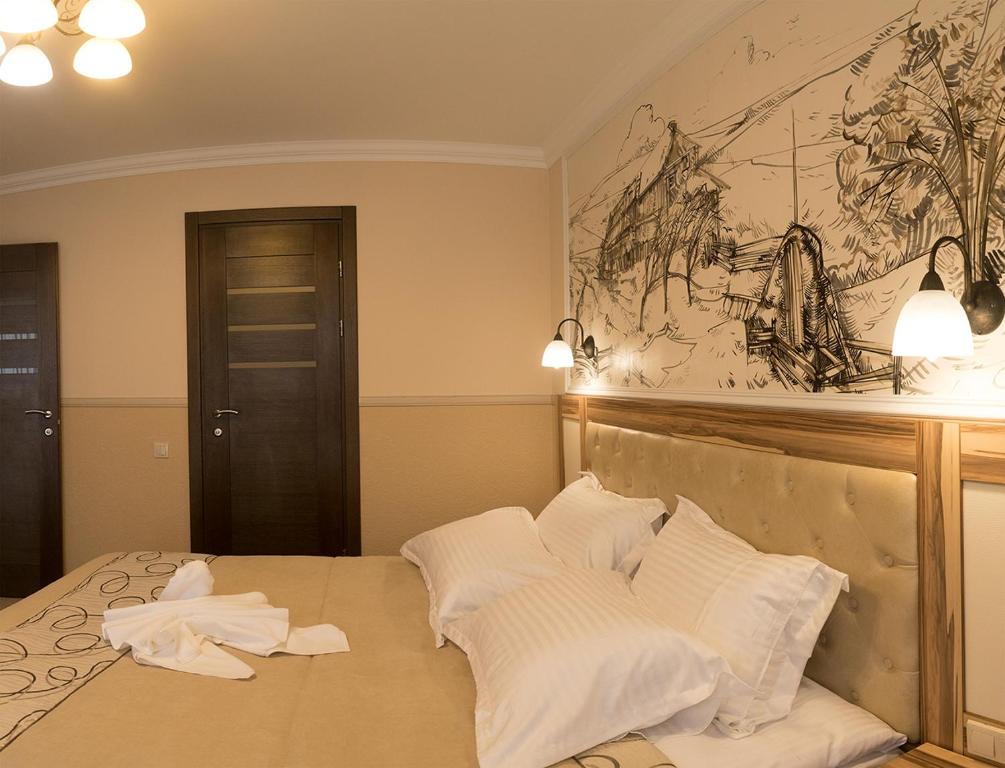 Petros Hotel - Appartement Met Uitzicht Op De Bergen