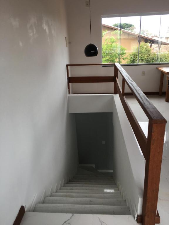  Casa com Piscina temporada