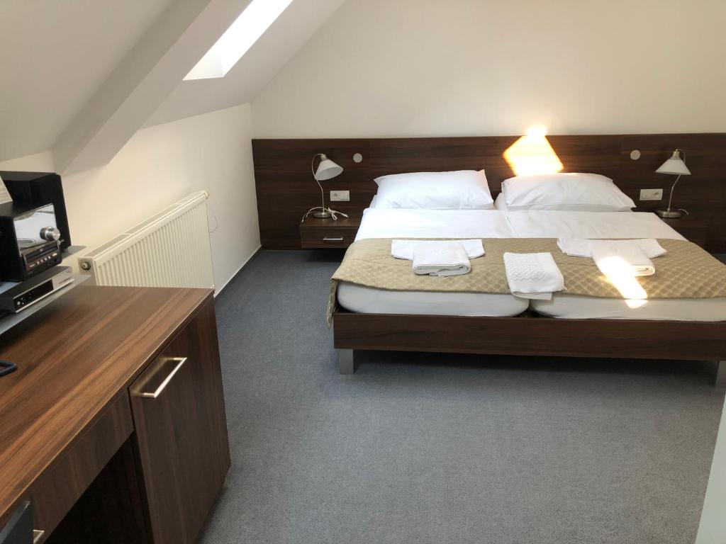 Penzion U Zvonu - 11