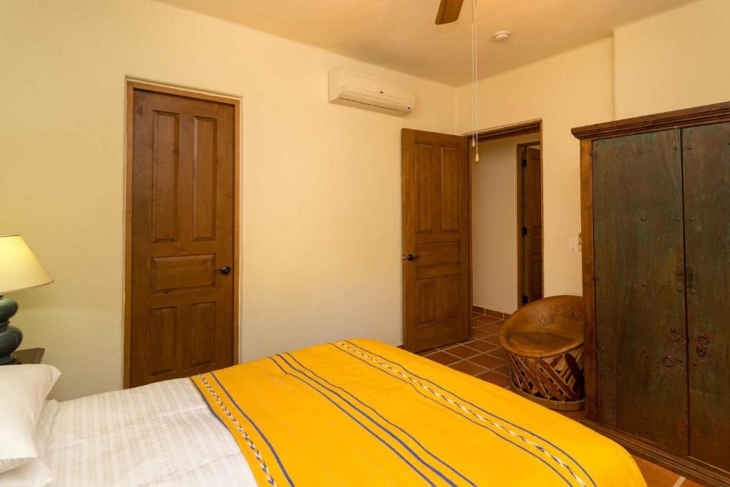 Casa De La Alegria 3BR by Casago