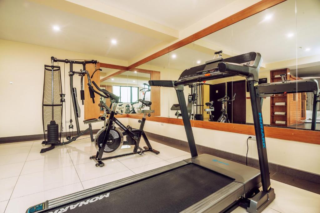 Fitness centrum a/nebo fitness zařízení v ubytování Hotel Nobility
