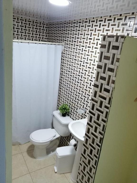 Koupelna v ubytování Hotel Anedi