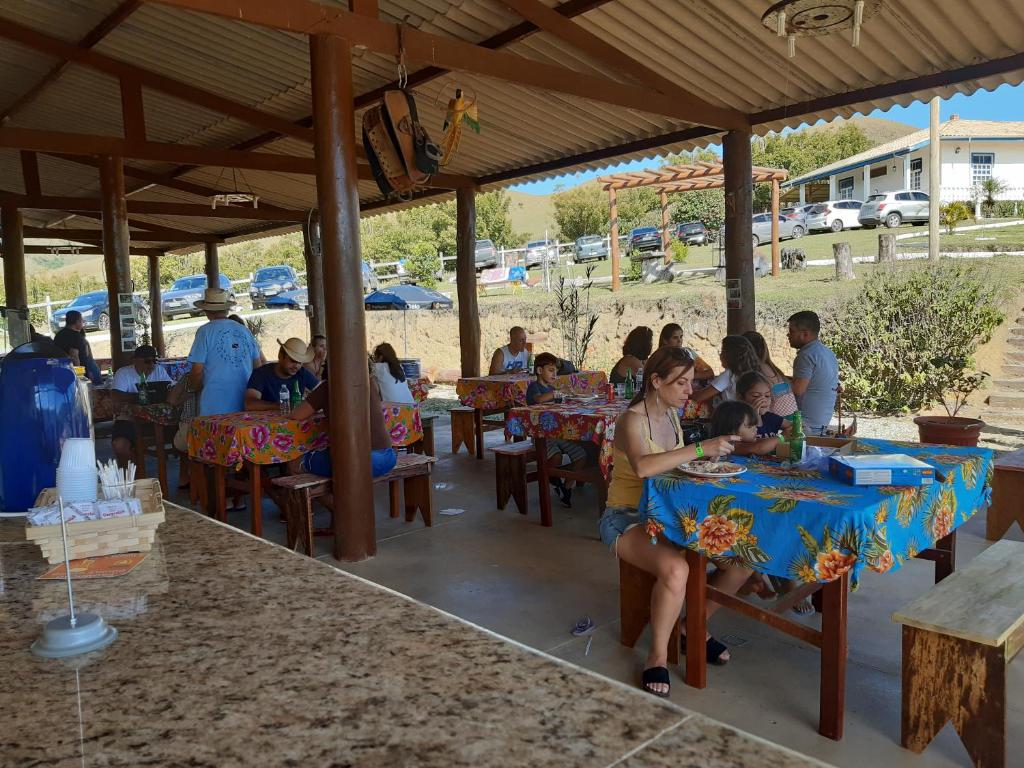  Restaurante e Pousada Chique na Roça