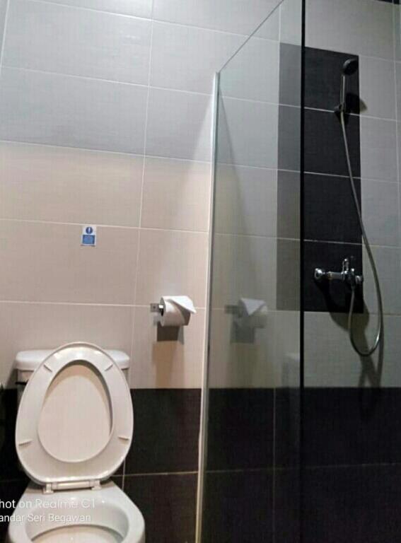 Koupelna v ubytování Ginasuite Kompleks27 Hotel