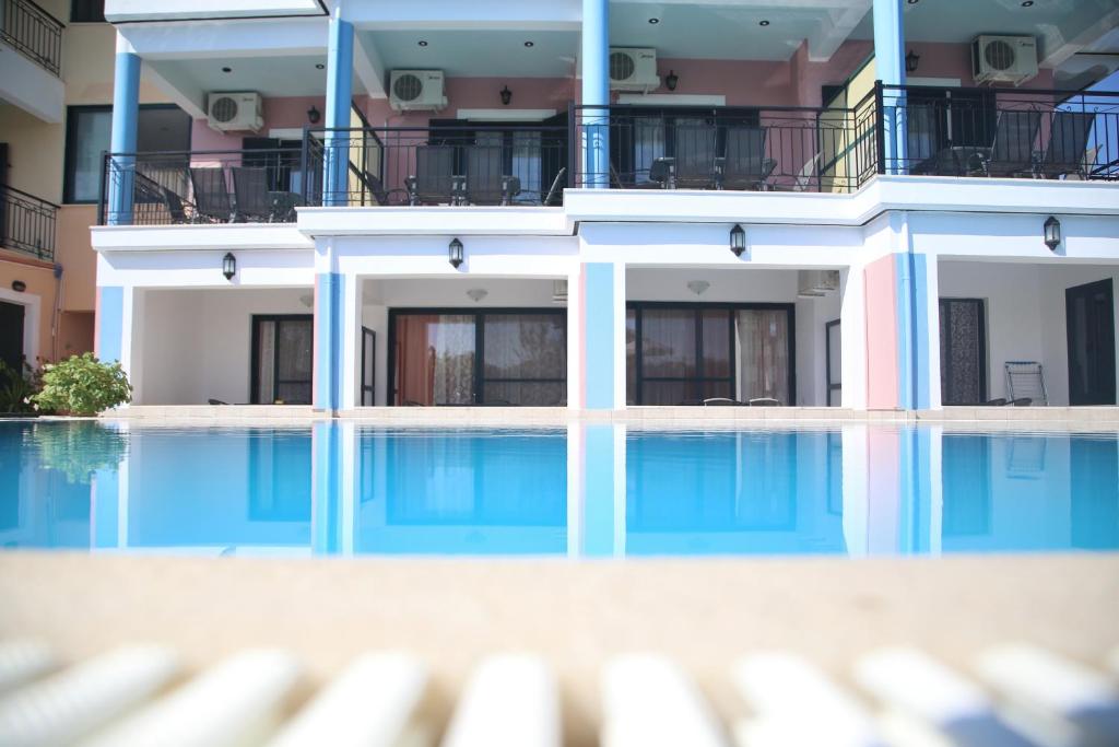 Bazén v ubytovaní Ethereal Villas Lefkas alebo v jeho blízkosti