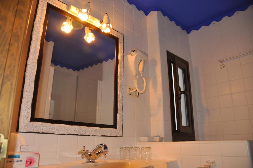 Kúpeľňa v ubytovaní Apartamentos Boutique Doña Maria La Brava