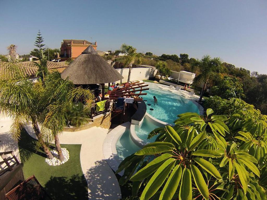 Basen w obiekcie Villa Campito lub w pobliżu