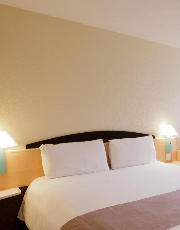 Postel nebo postele na pokoji v ubytování ibis Hotel Brussels Airport