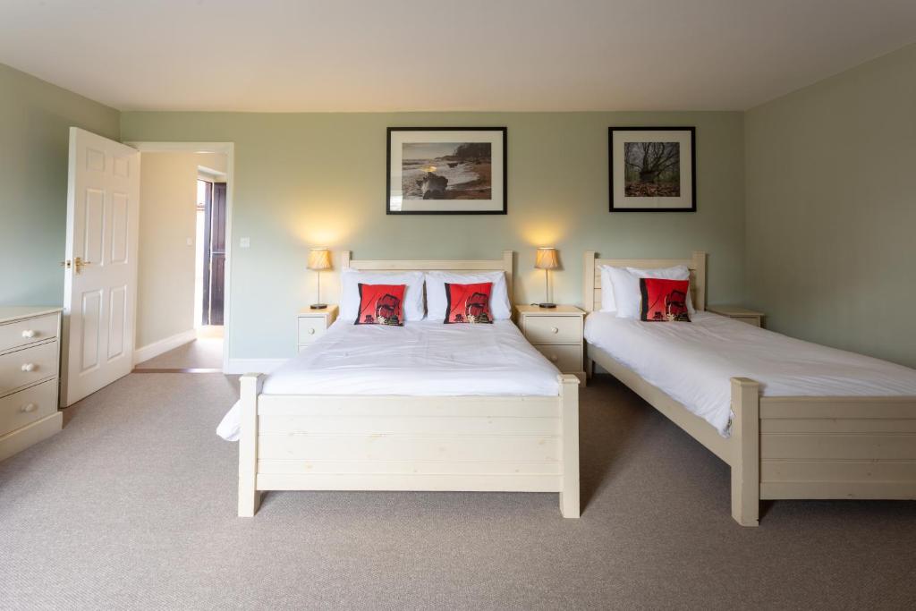 The Plough - Superior Family Room