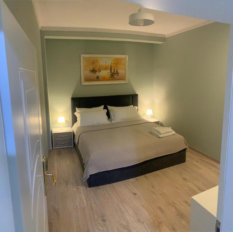 Postel nebo postele na pokoji v ubytování BELUX HOTEL