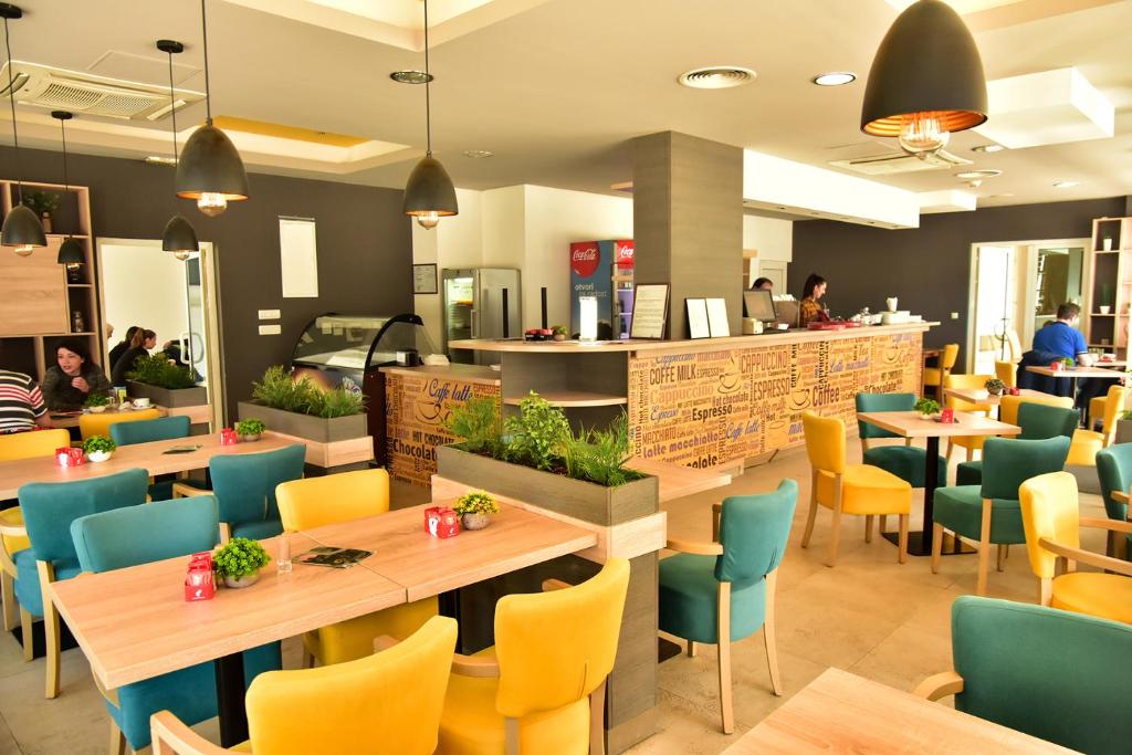 Restaurace v ubytování Student Hotel Mostar