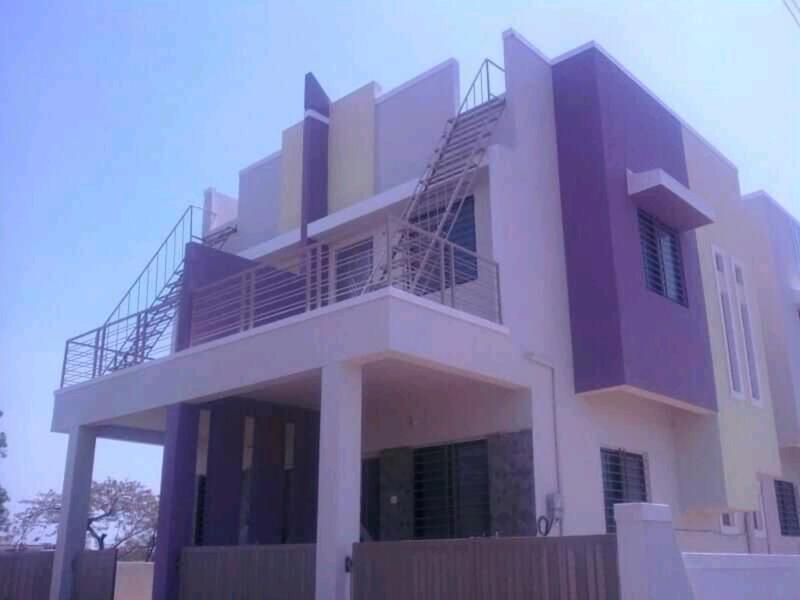 a large house with a balcony on top of it at 2BHK AC Row House Bunglow in good locality in Nashik
